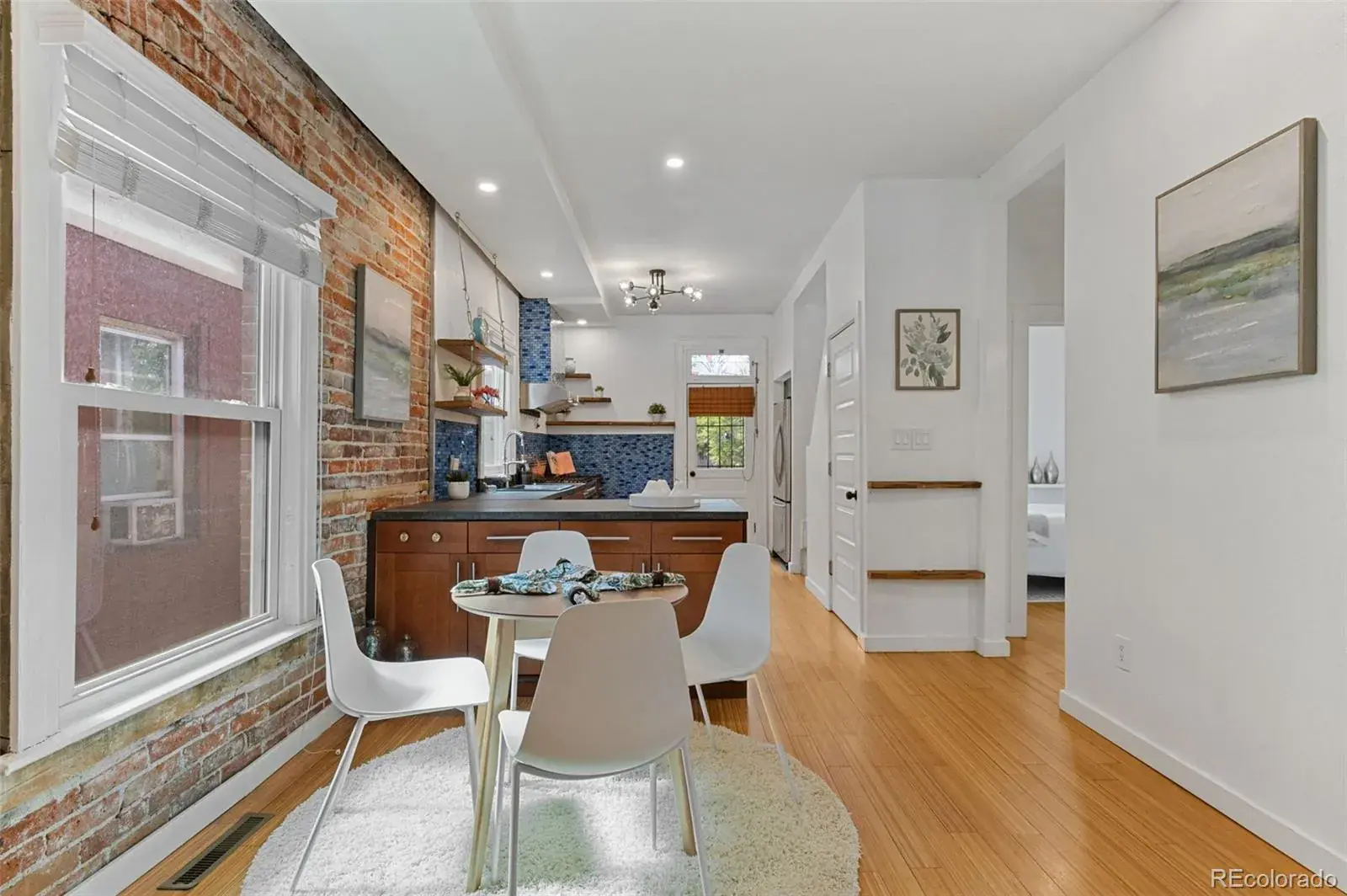 09212025000250 1600 8