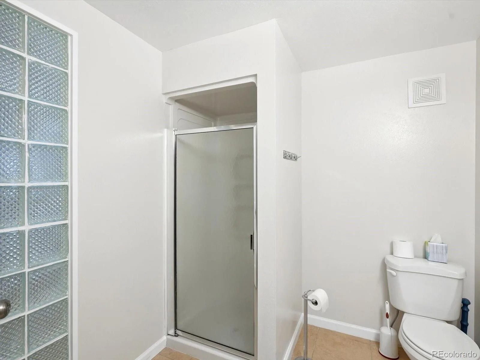 14737 E Wagon Trail Drive Aurora CO 80015 | MLS #REC6294240 08202026140642 1600 35