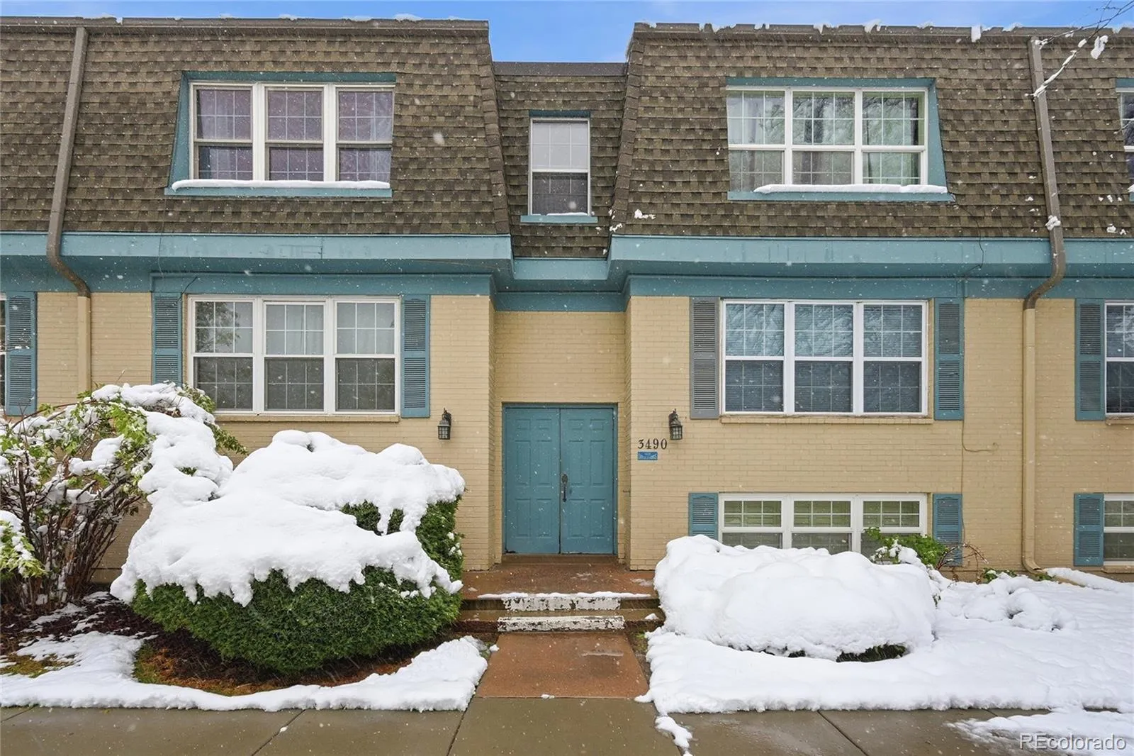 3490 S Akron Street #6 Denver CO 80231 MLS #REC6295458 05092026015648 1600 0