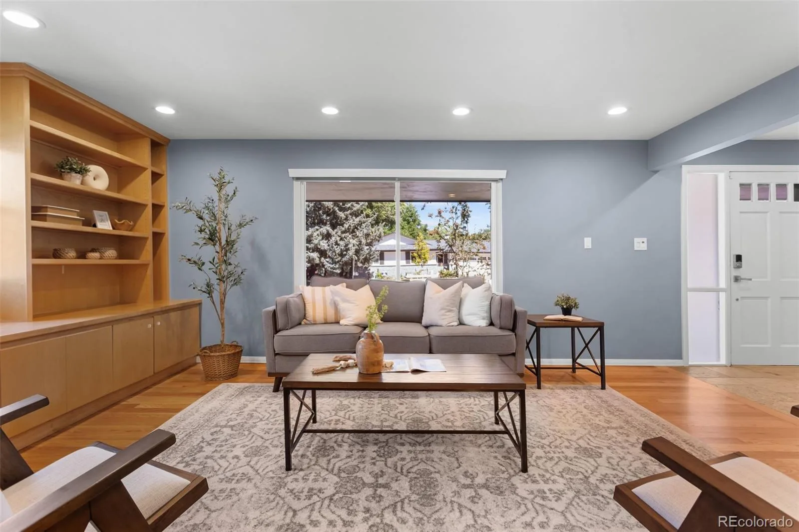 3141 S Jasmine Way Denver CO 80222 | MLS #REC6295521 10142026154320 1600 18