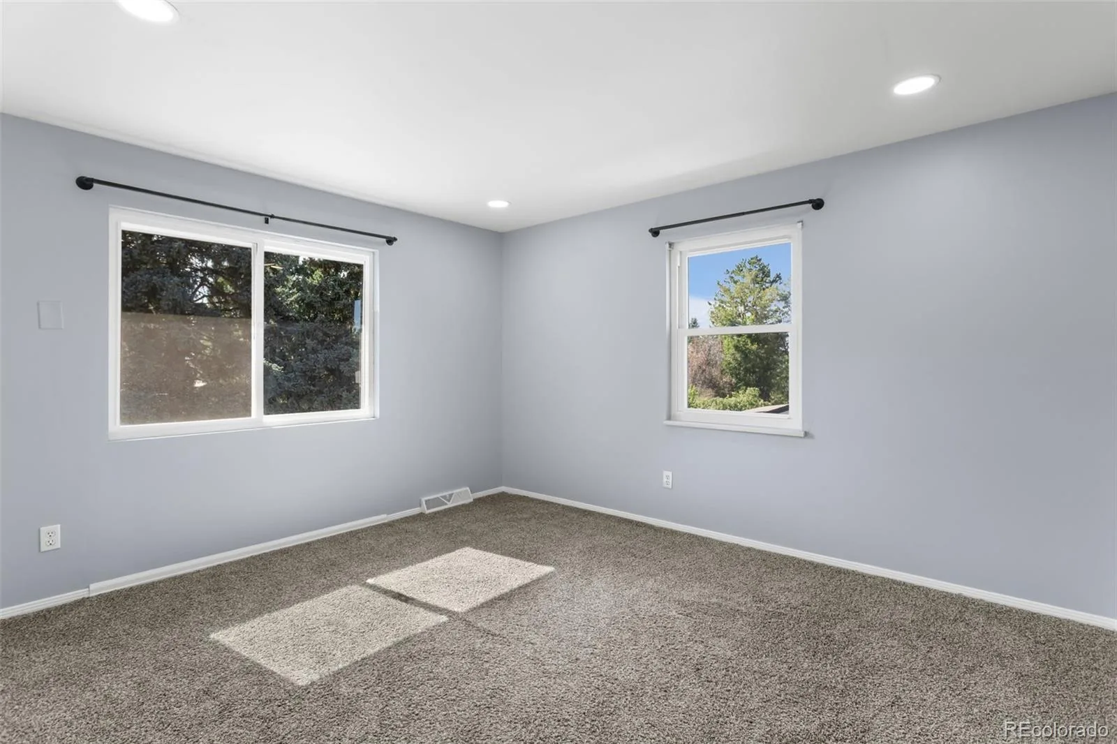 3141 S Jasmine Way Denver CO 80222 | MLS #REC6295521 10142026154320 1600 31