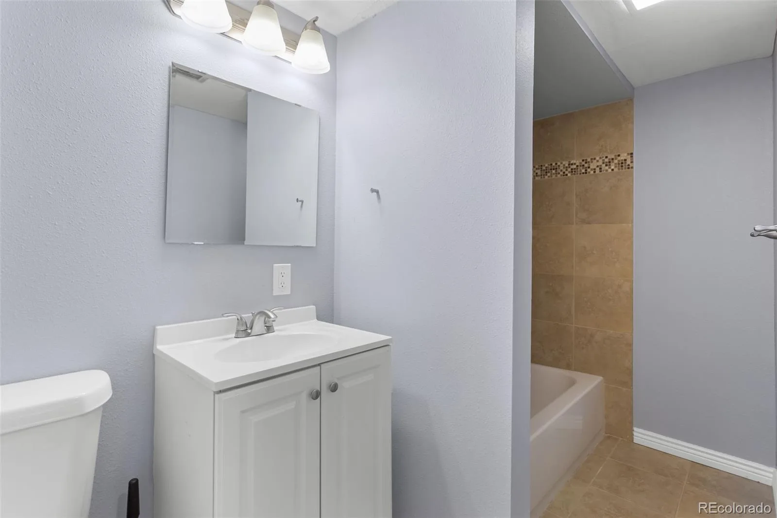 3141 S Jasmine Way Denver CO 80222 | MLS #REC6295521 10142026154320 1600 34