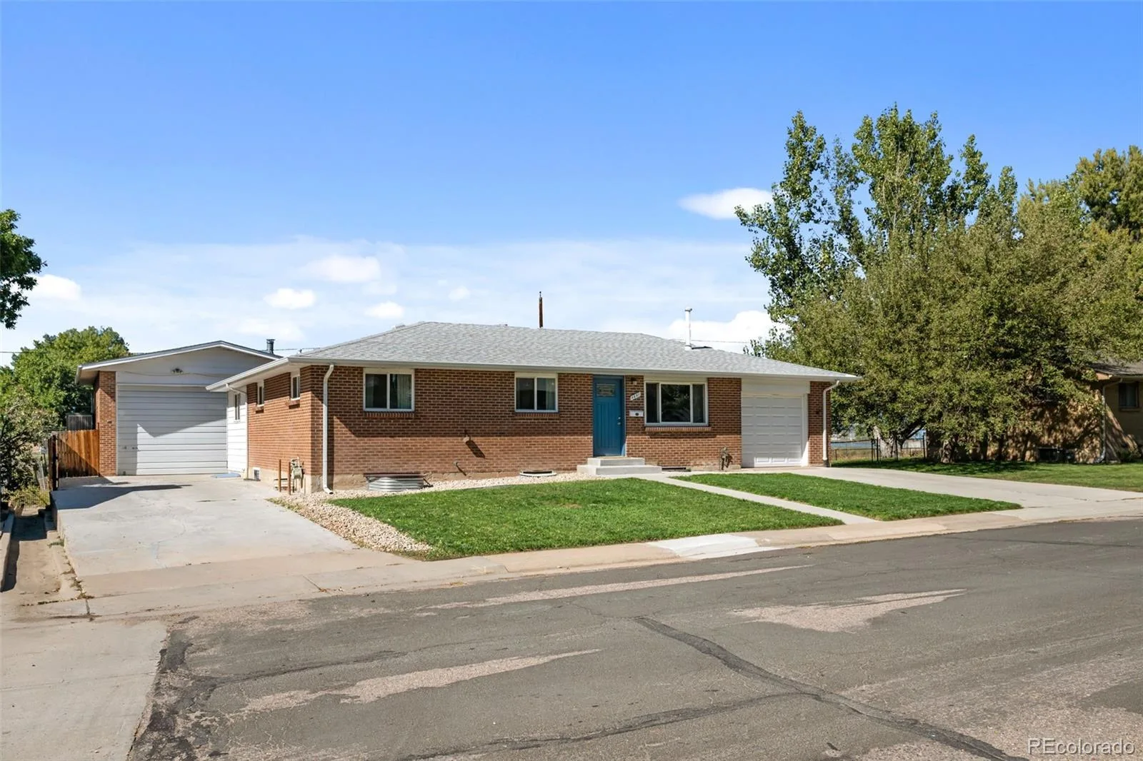 4841 S Lipan Street Englewood CO 80110 | MLS #REC6296262 10072026185021 1600 32