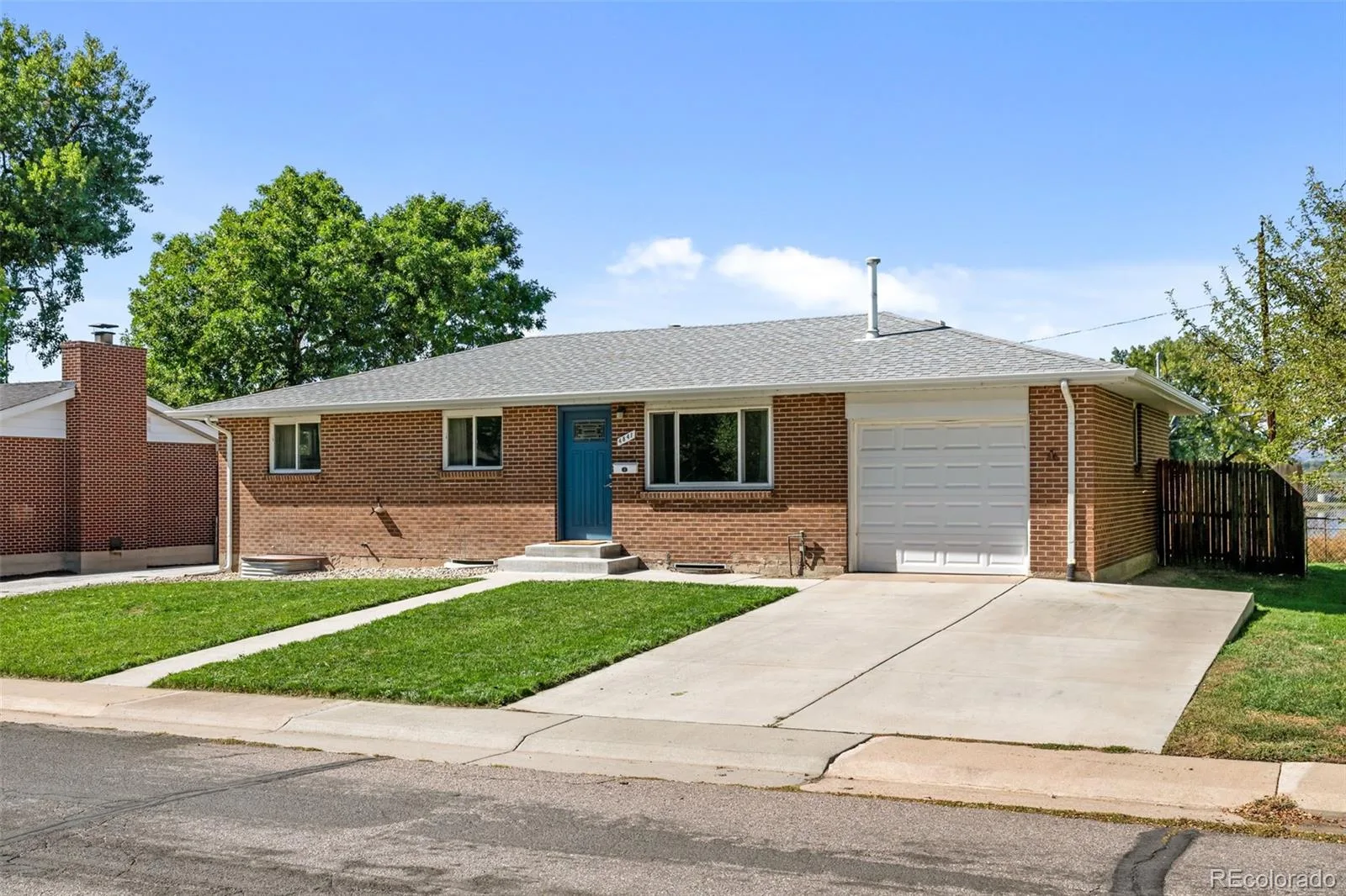 4841 S Lipan Street Englewood CO 80110 | MLS #REC6296262 10072026185021 1600 33