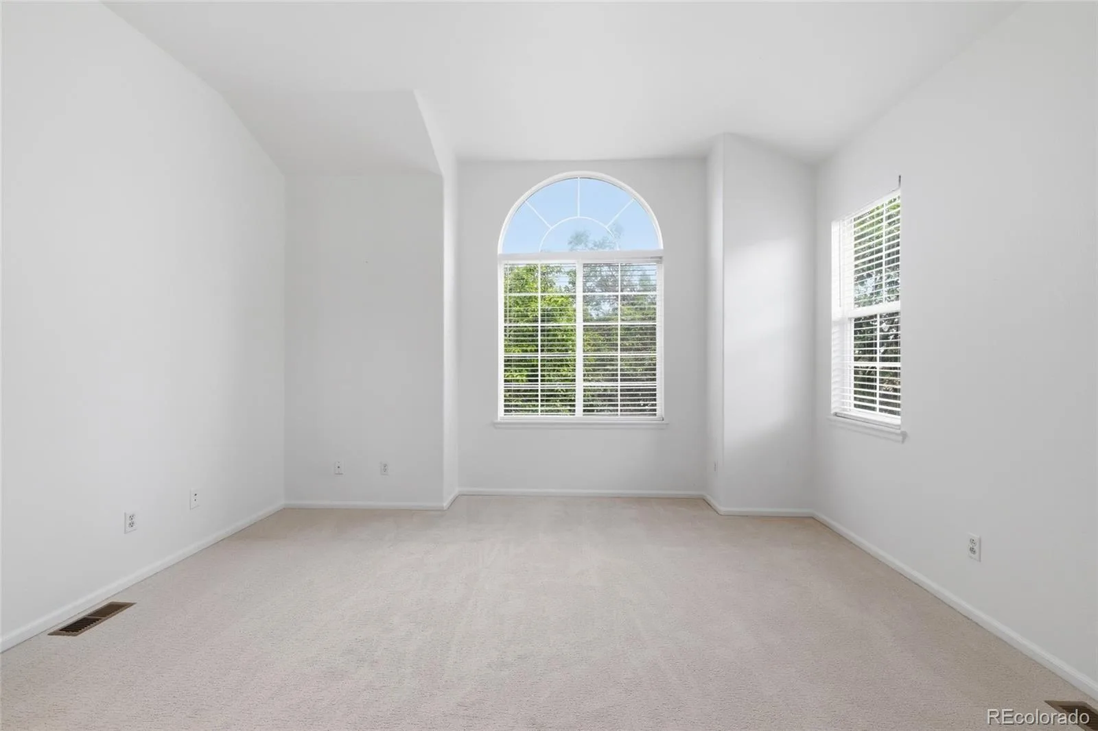111 Granby Way #C Aurora CO 80011 | MLS #REC6297434 06042026142321 1600 12