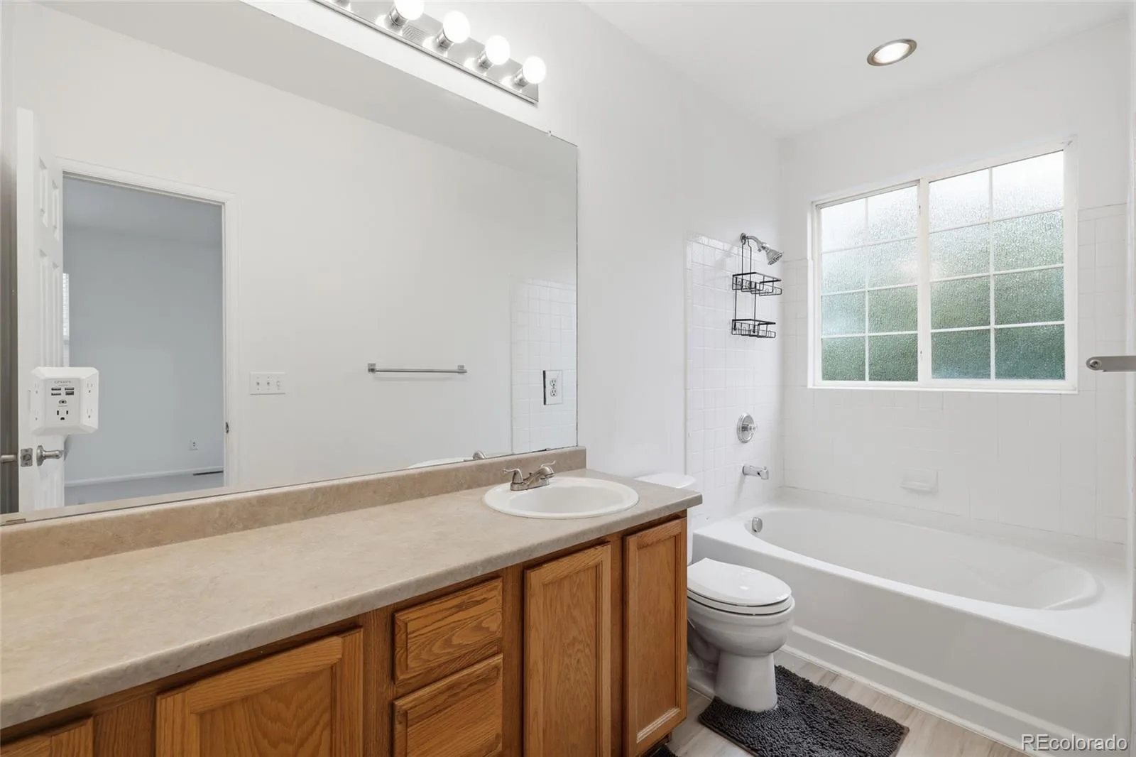 111 Granby Way #C Aurora CO 80011 | MLS #REC6297434 06042026142321 1600 4
