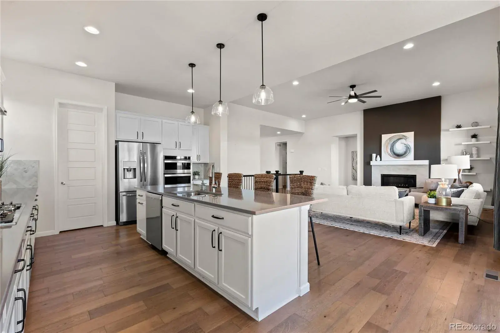 6685 Kenzie Circle Castle Pines CO 80108 MLS #REC6299813 01232026184704 1600 15