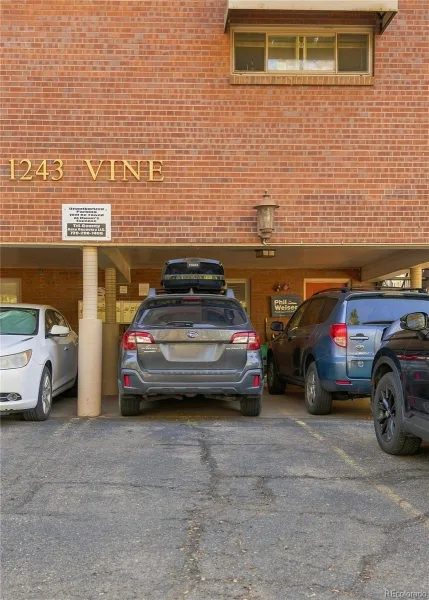 1243 Vine Street #6 Denver CO 80206 | MLS #REC6301859 08262026233705 800 5