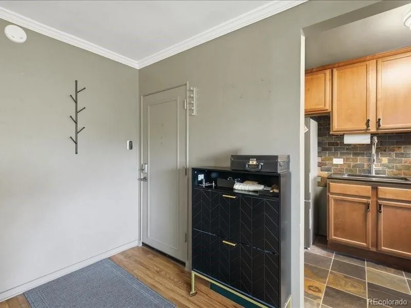 2100 N Franklin Street #21 Denver CO 80205 MLS #REC6302371 06092026152157 800 3