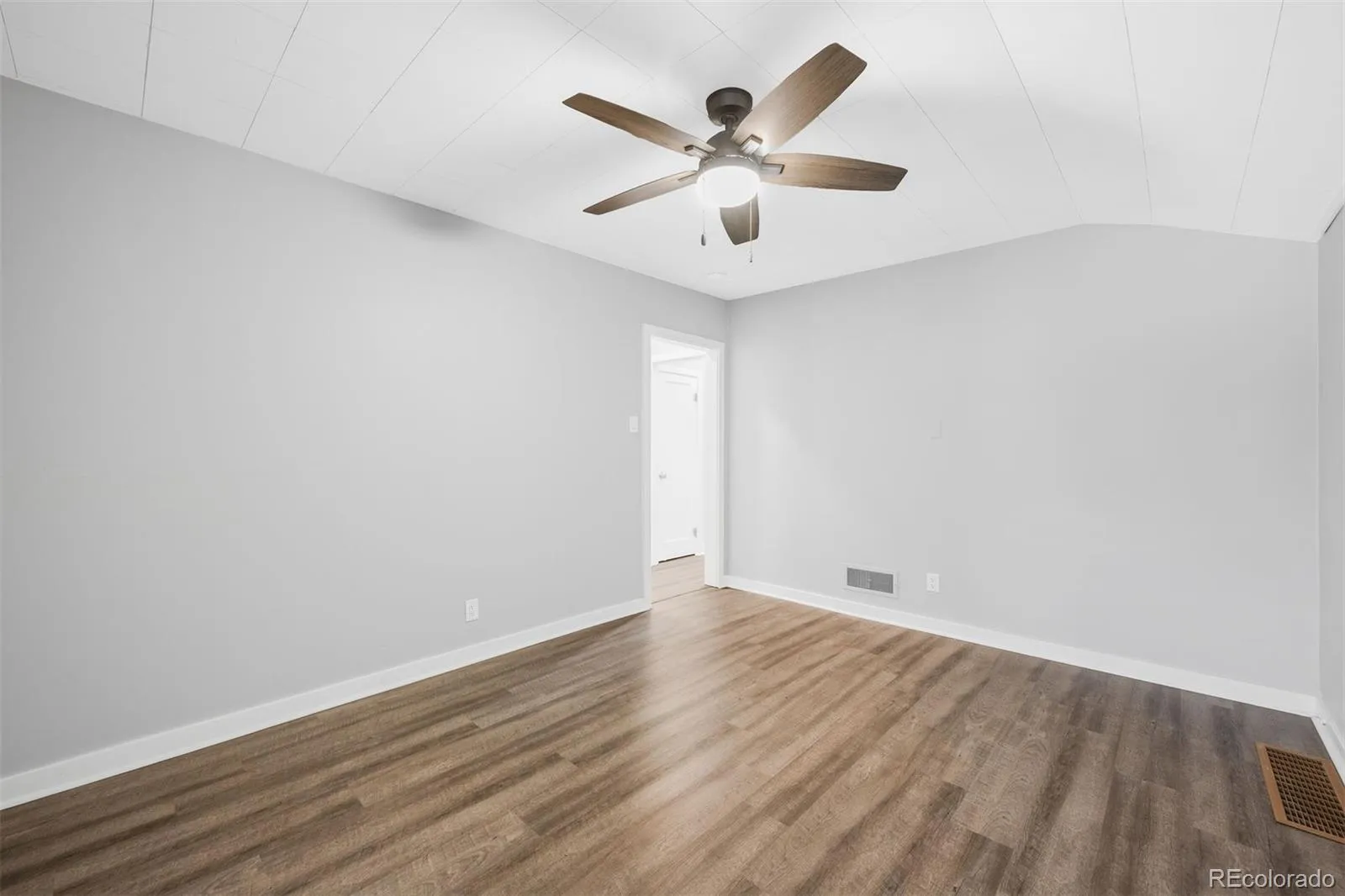 1187 Syracuse Street Denver CO 80220 MLS #REC6303196 04222026230413 1600 10