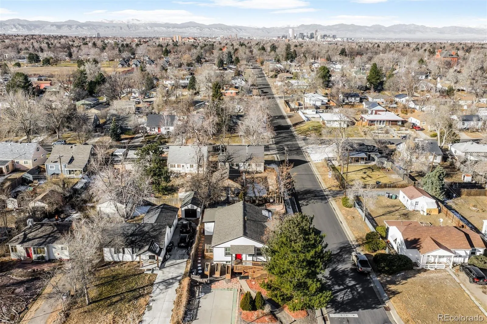 1187 Syracuse Street Denver CO 80220 MLS #REC6303196 04222026230413 1600 32
