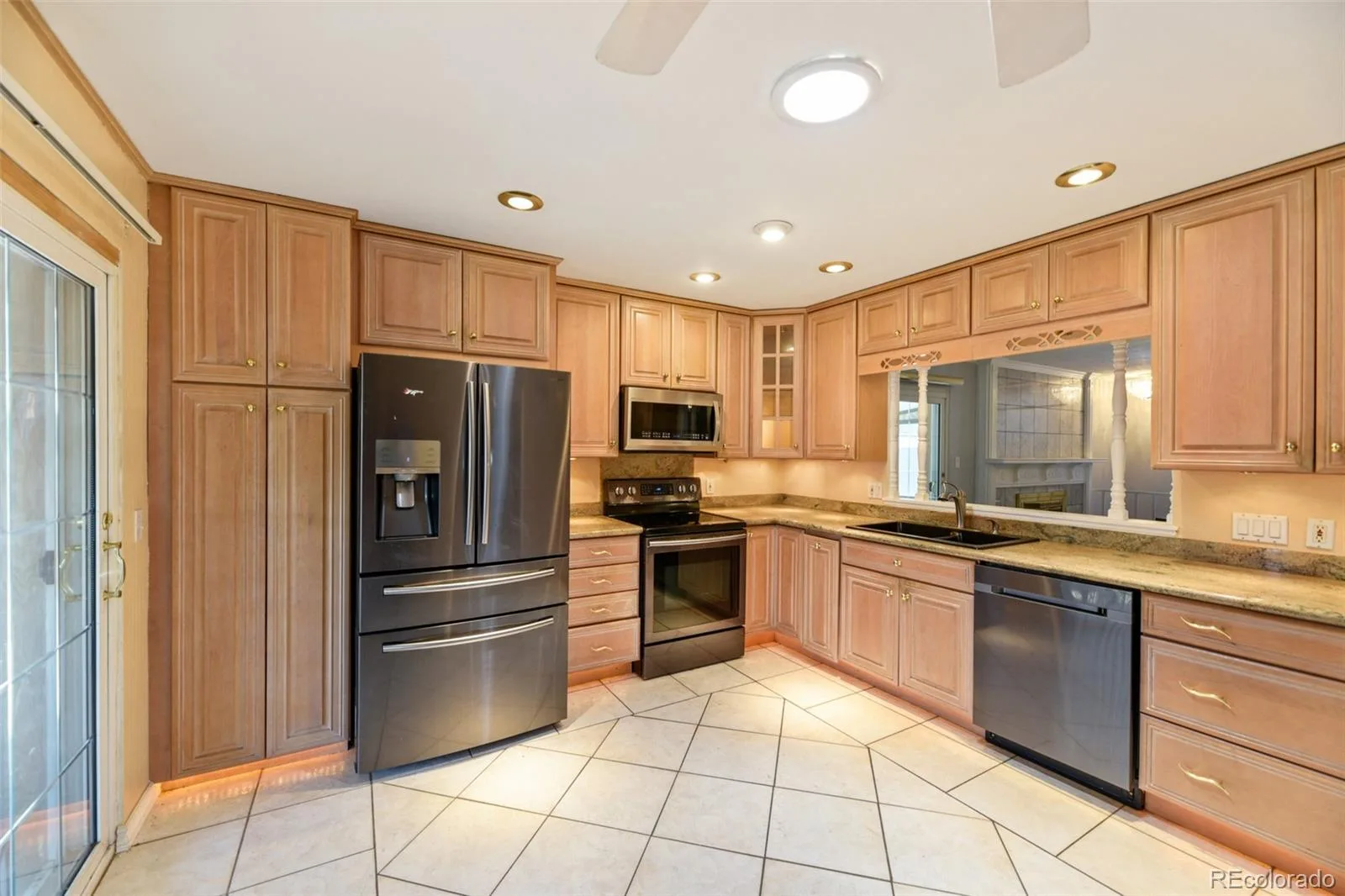 5040 Uvalda Street Denver CO 80239 | MLS #REC6304016 07232026231538 1600 2
