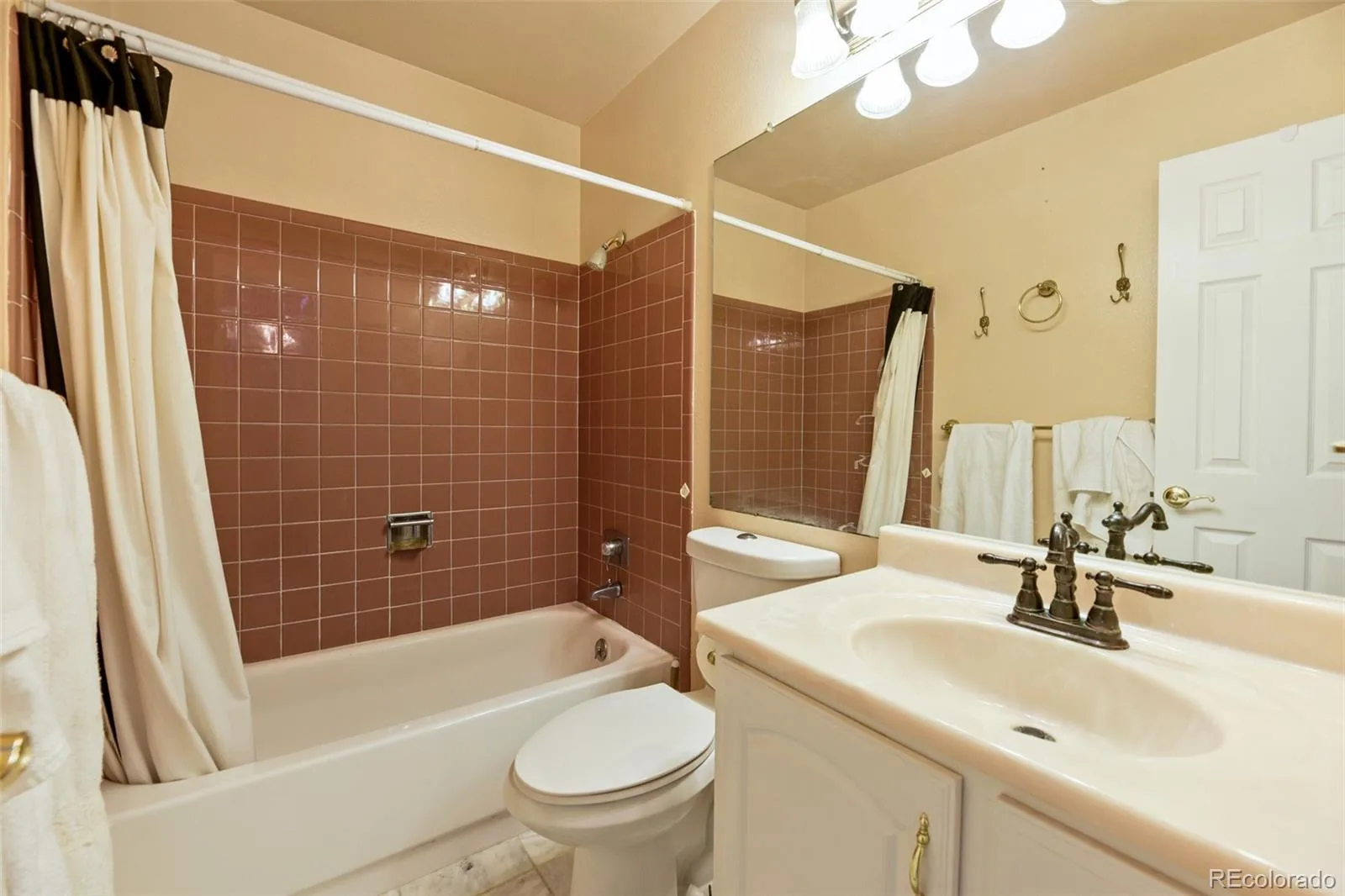 5040 Uvalda Street Denver CO 80239 | MLS #REC6304016 07232026231538 1600 21