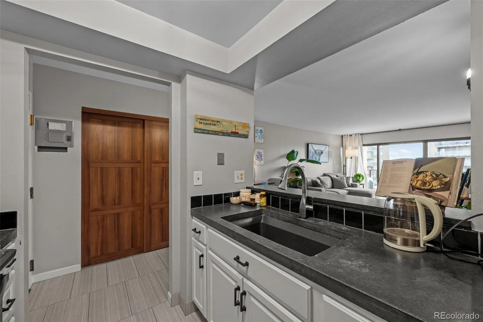 400 S Lafayette Street #1105 Denver CO 80209 MLS #REC6305527 05212026022527 1600 5