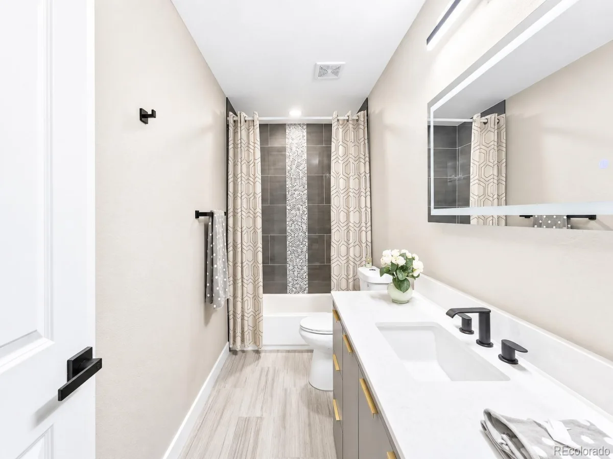2516 W Hillside Avenue Denver CO 80219 | MLS #REC6305958 10092026044612 1200 16