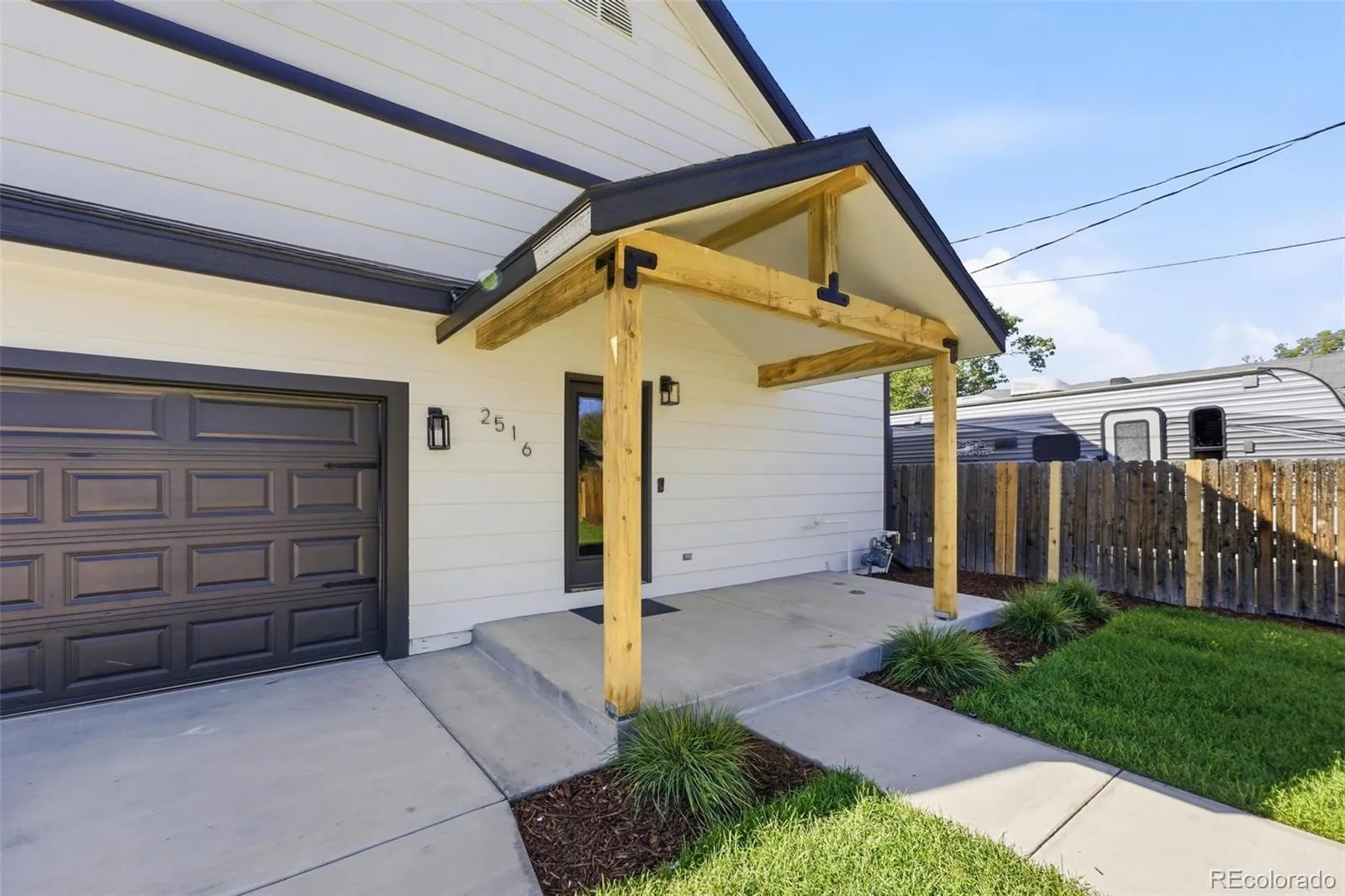 2516 W Hillside Avenue Denver CO 80219 | MLS #REC6305958 10092026044612 1600 1