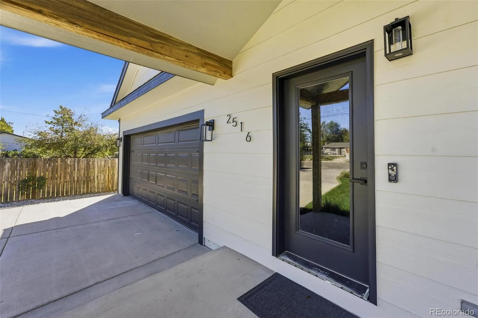 2516 W Hillside Avenue Denver CO 80219 | MLS #REC6305958 10092026044612 1600 2