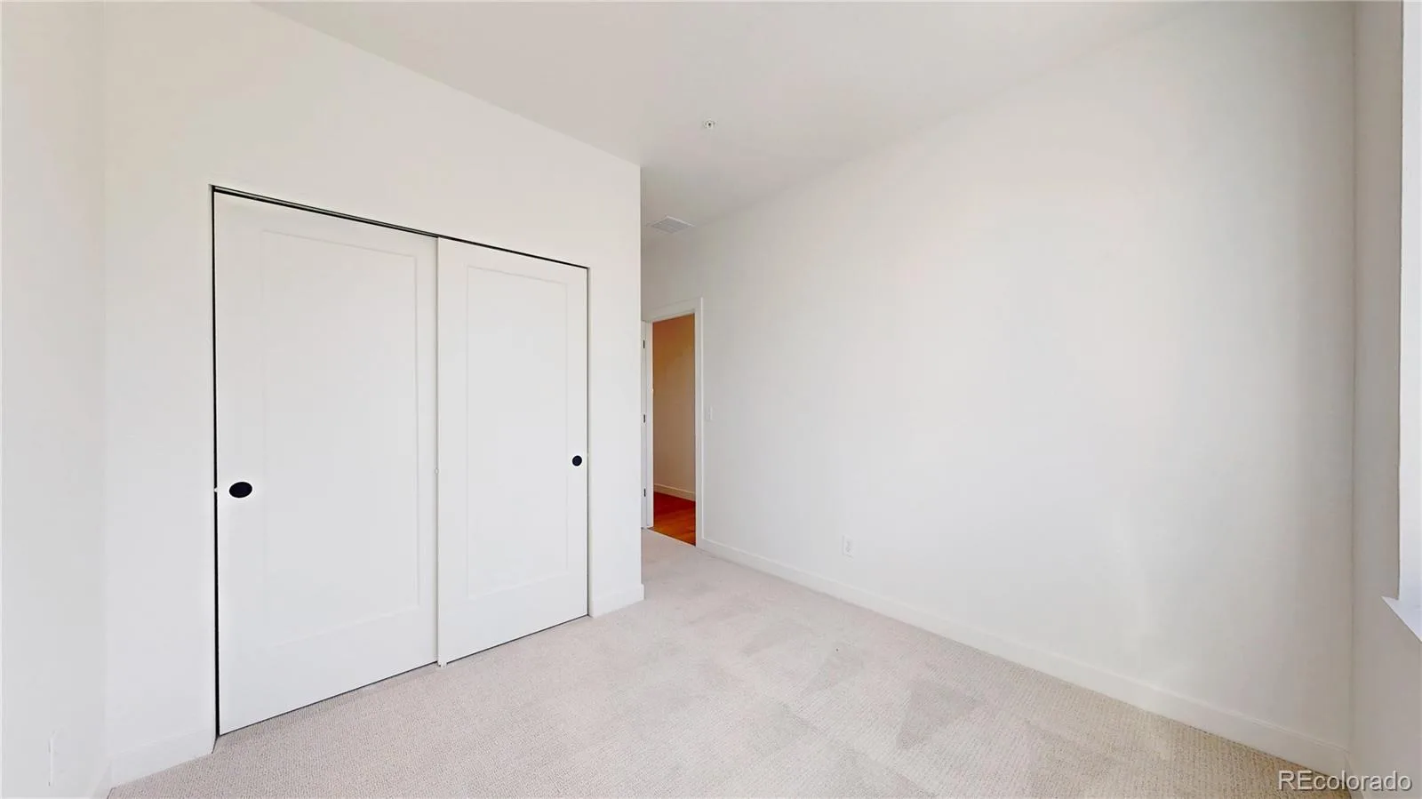 913 Edge Circle Longmont CO 80501 | MLS #REC6306513 08112026010741 1600 21