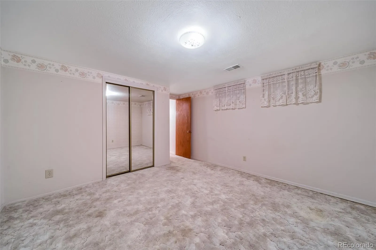 380 S Uvalda Street Aurora CO 80012 | MLS #REC6311628 07182026173410 1600 29