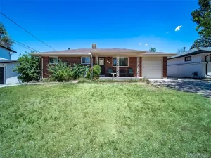 380 S Uvalda Street Aurora CO 80012 | MLS #REC6311628 07182026173410 300 0