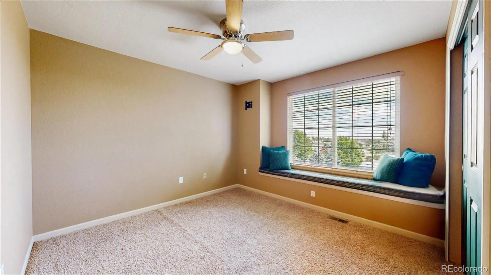 41346 Pine Meadow Circle Parker CO 80138 | MLS #REC6313157 08282026174653 1600 29