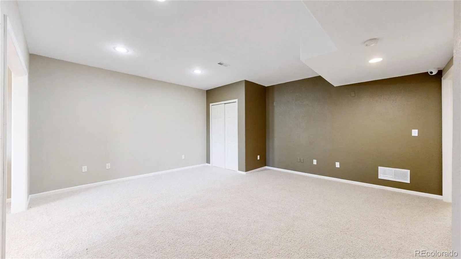 41346 Pine Meadow Circle Parker CO 80138 | MLS #REC6313157 08282026174653 1600 36