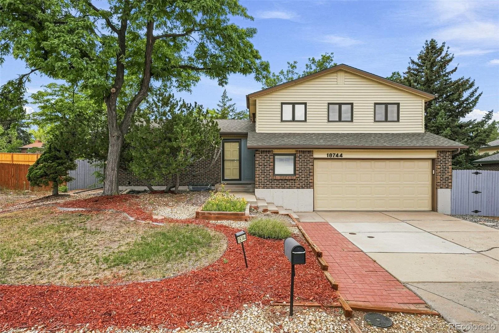 18744 E Brown Place Aurora CO 80013 | MLS #REC6314522 07312026211230 1600 32