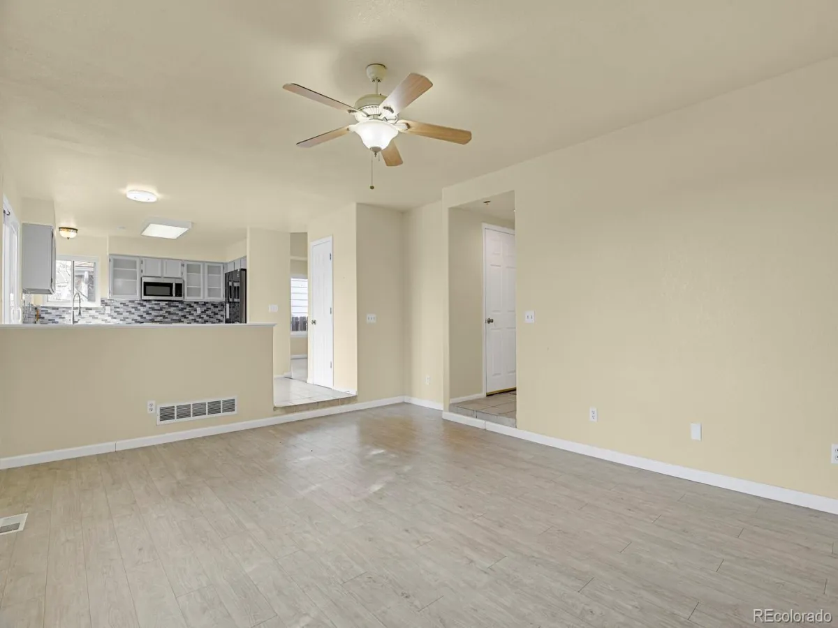 2585 S Truckee Way Aurora CO 80013 MLS #REC6316686 04152026230937 1200 10