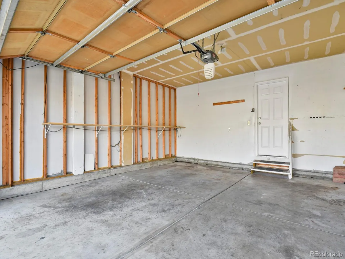2585 S Truckee Way Aurora CO 80013 MLS #REC6316686 04152026230937 1200 23