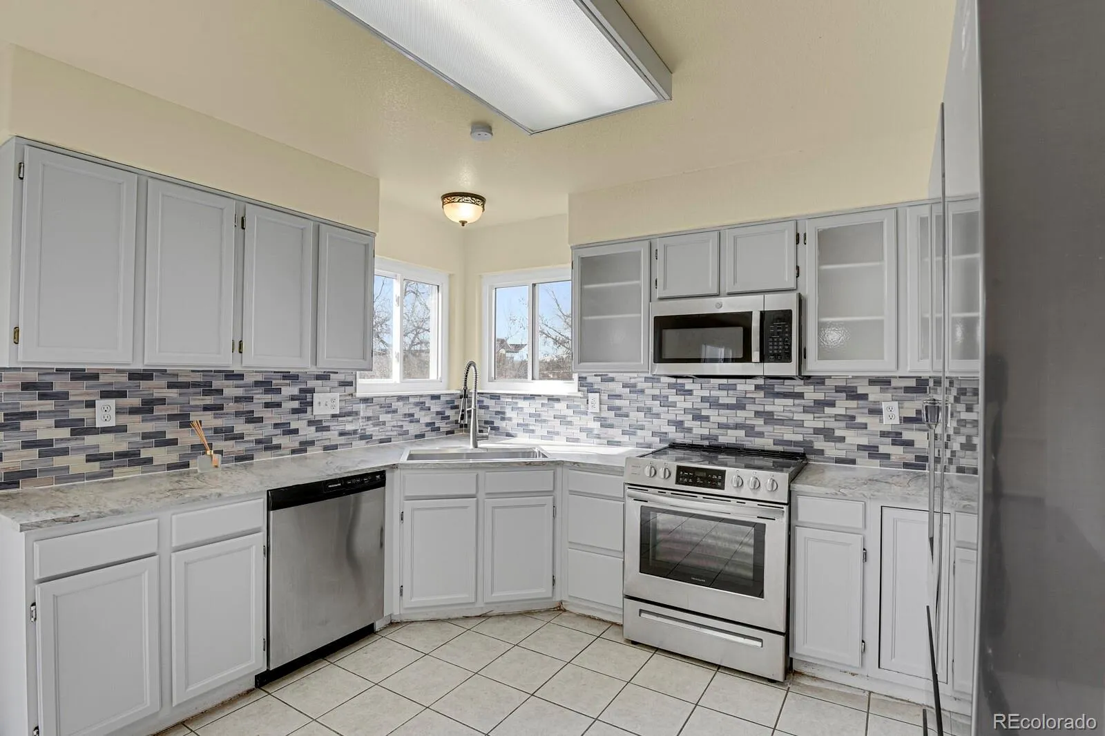 2585 S Truckee Way Aurora CO 80013 MLS #REC6316686 04152026230937 1600 4