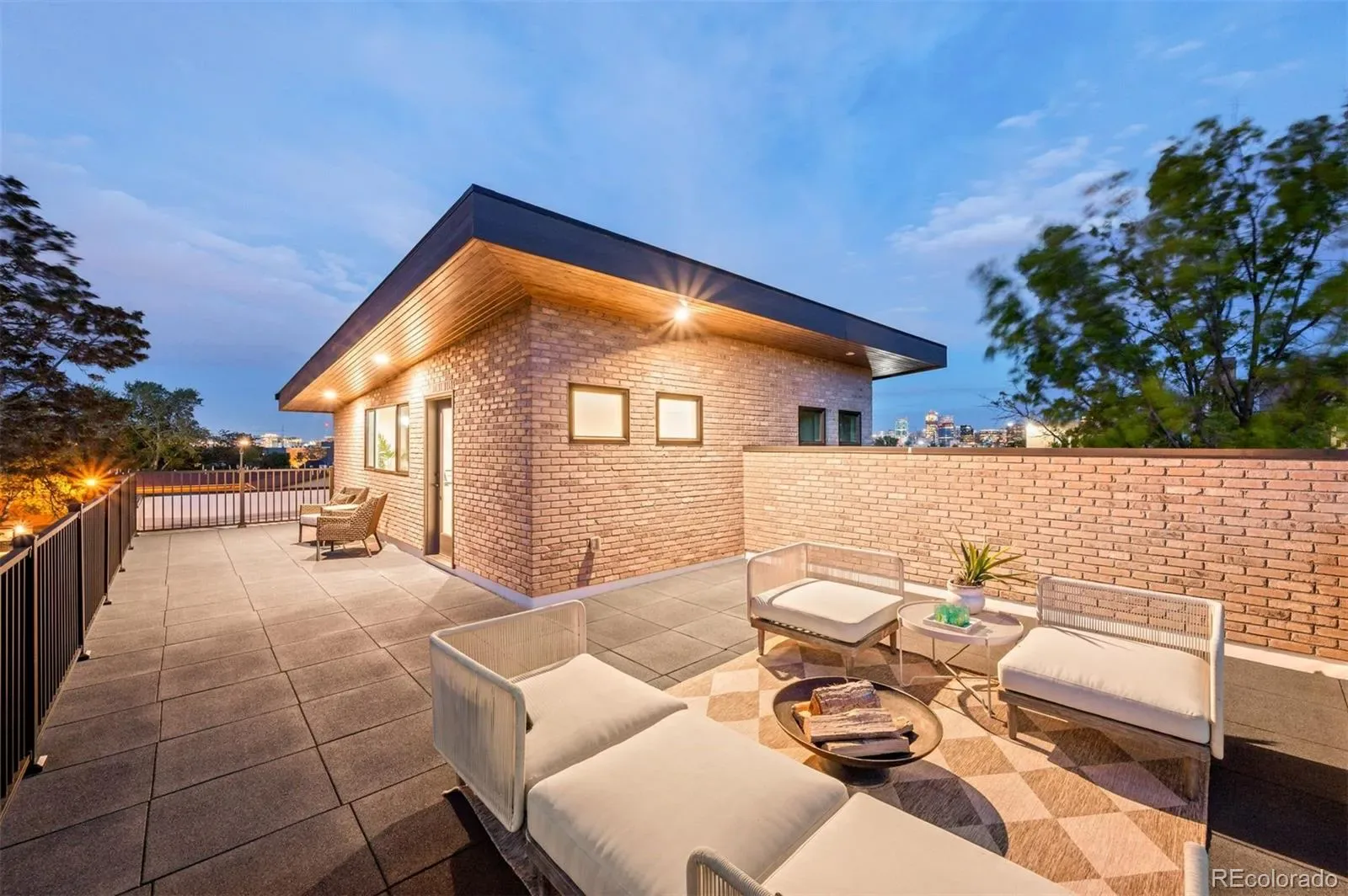 03192026182017 1600 28