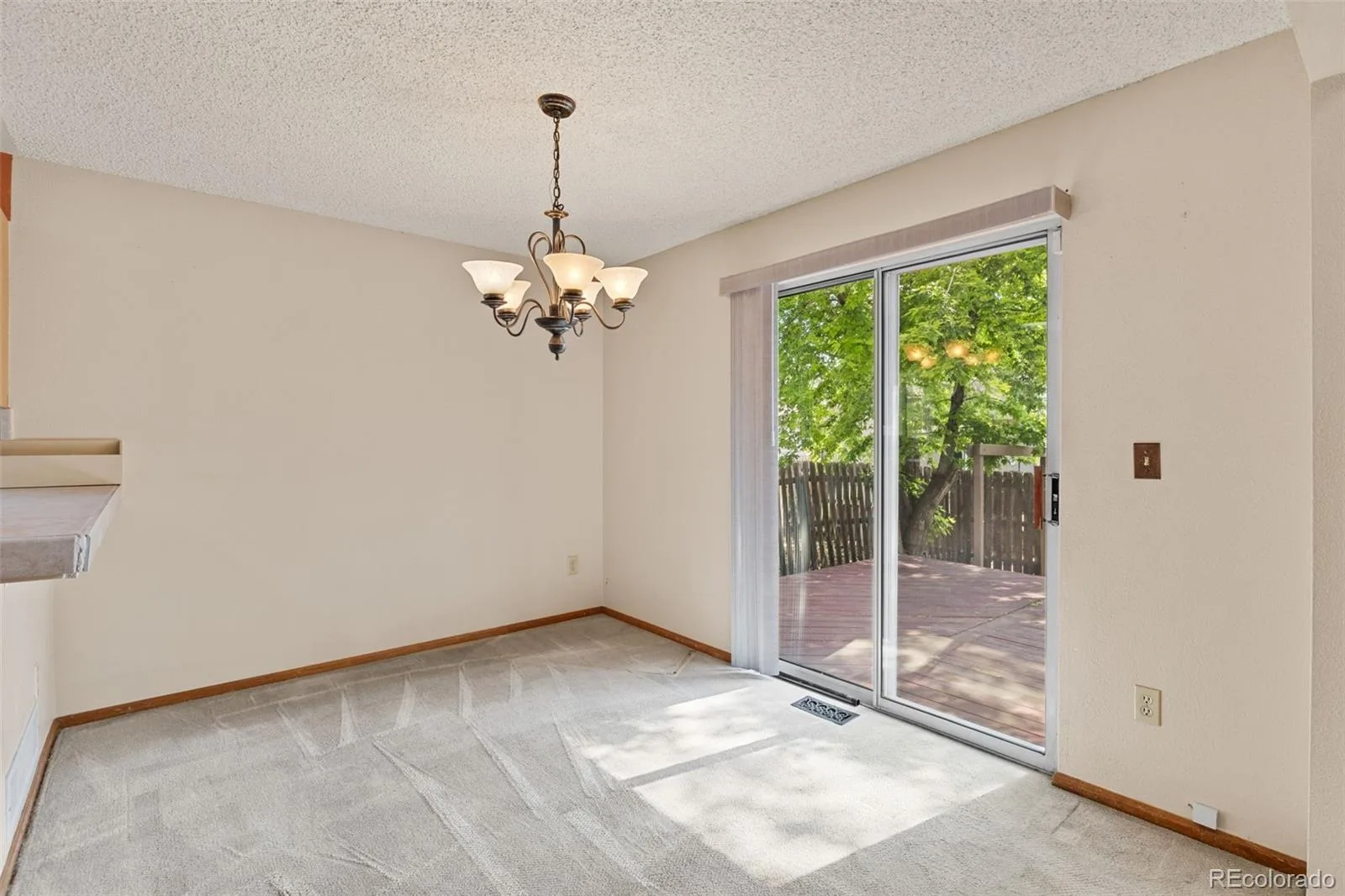 5638 S Youngfield Way Littleton CO 80127 | MLS #REC6317900 08102026182842 1600 15