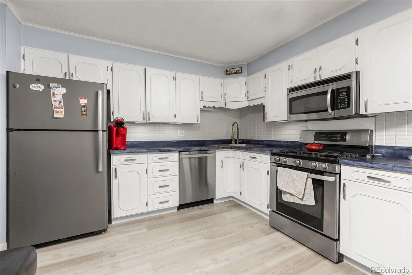 11827 Brook Road Golden CO 80403 | MLS #REC6318055 08192026152851 1600 11