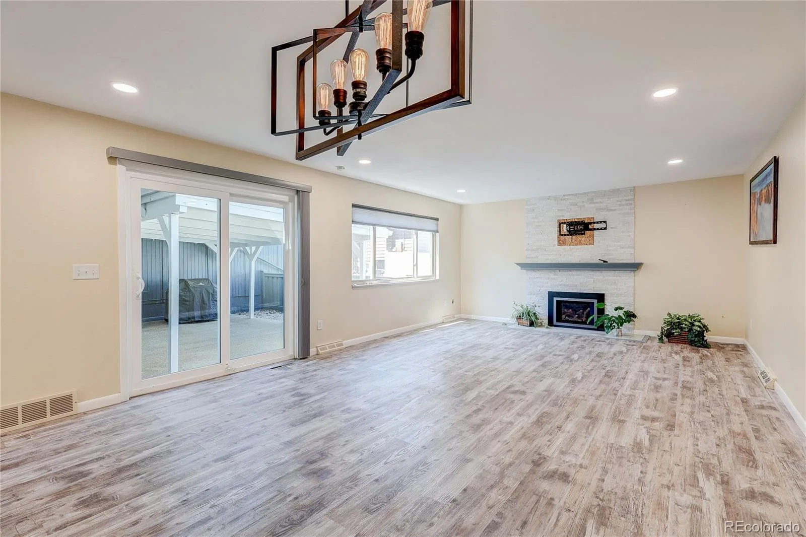 103 S Vance Court Denver CO 80226 | MLS #REC6320480 07182026045413 1600 21