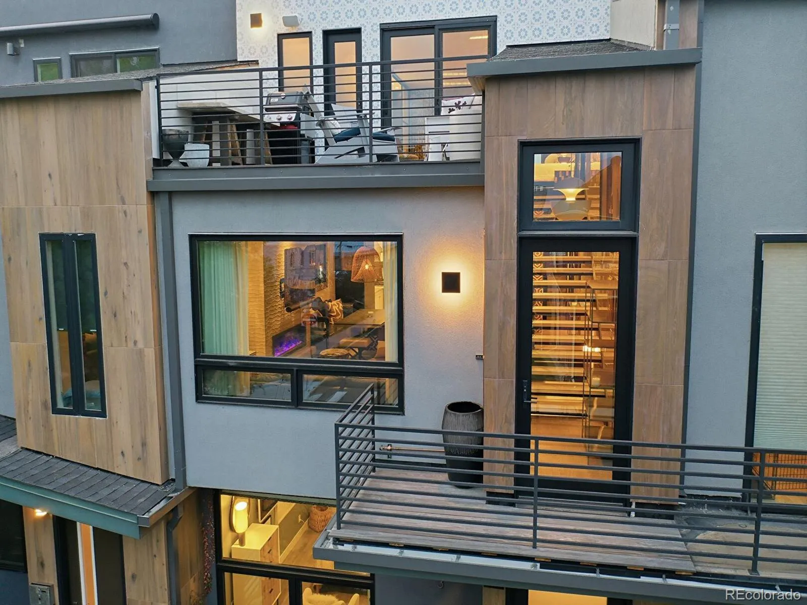 04172026022047 1600 22