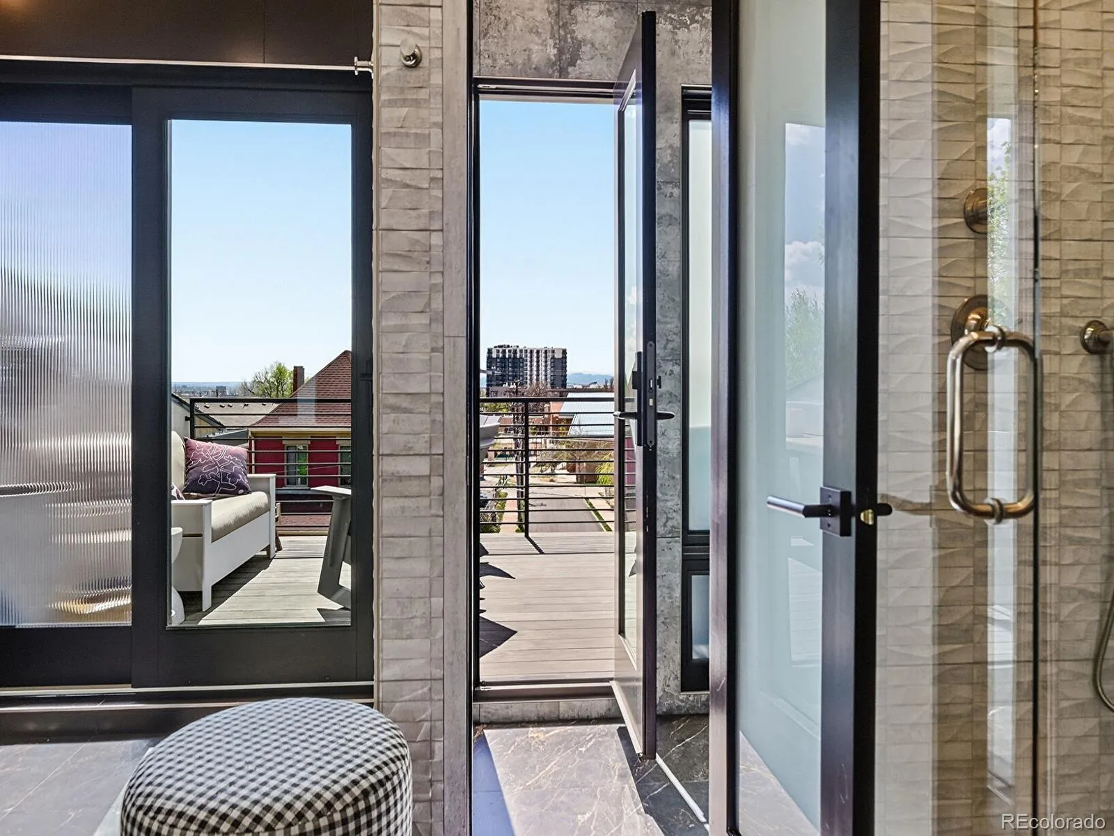 04172026022047 1600 33