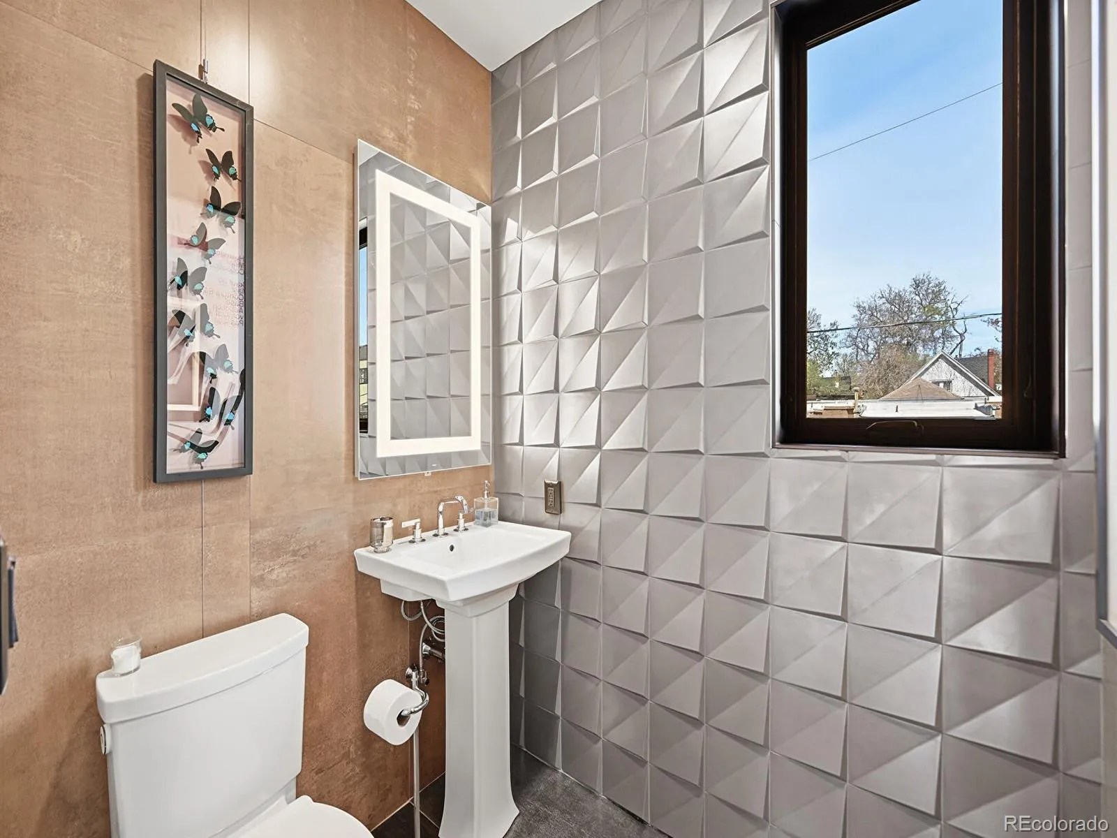 04172026022047 1600 9