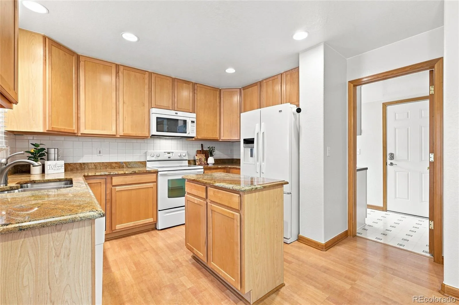 11349 E Louisiana Avenue Aurora CO 80012 | MLS #REC6322273 10092026210315 1600 16