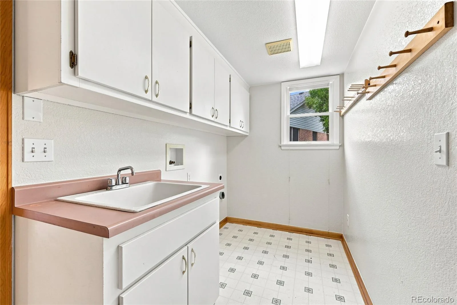 11349 E Louisiana Avenue Aurora CO 80012 | MLS #REC6322273 10092026210315 1600 17