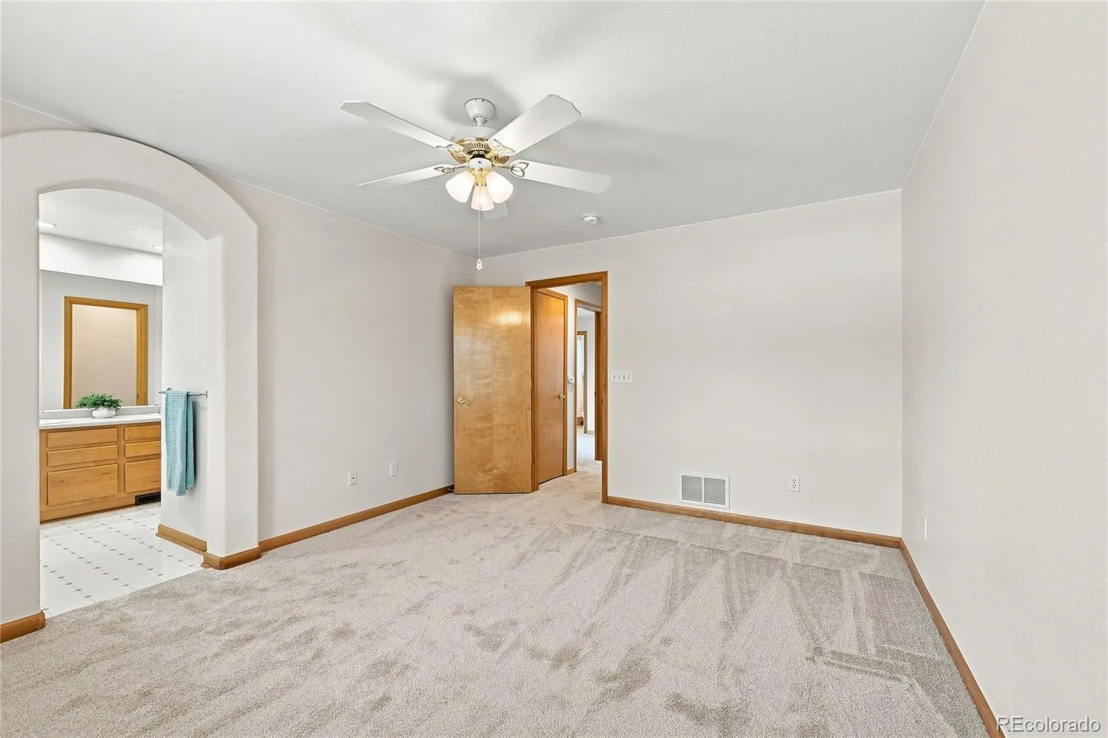 11349 E Louisiana Avenue Aurora CO 80012 | MLS #REC6322273 10092026210315 1600 22