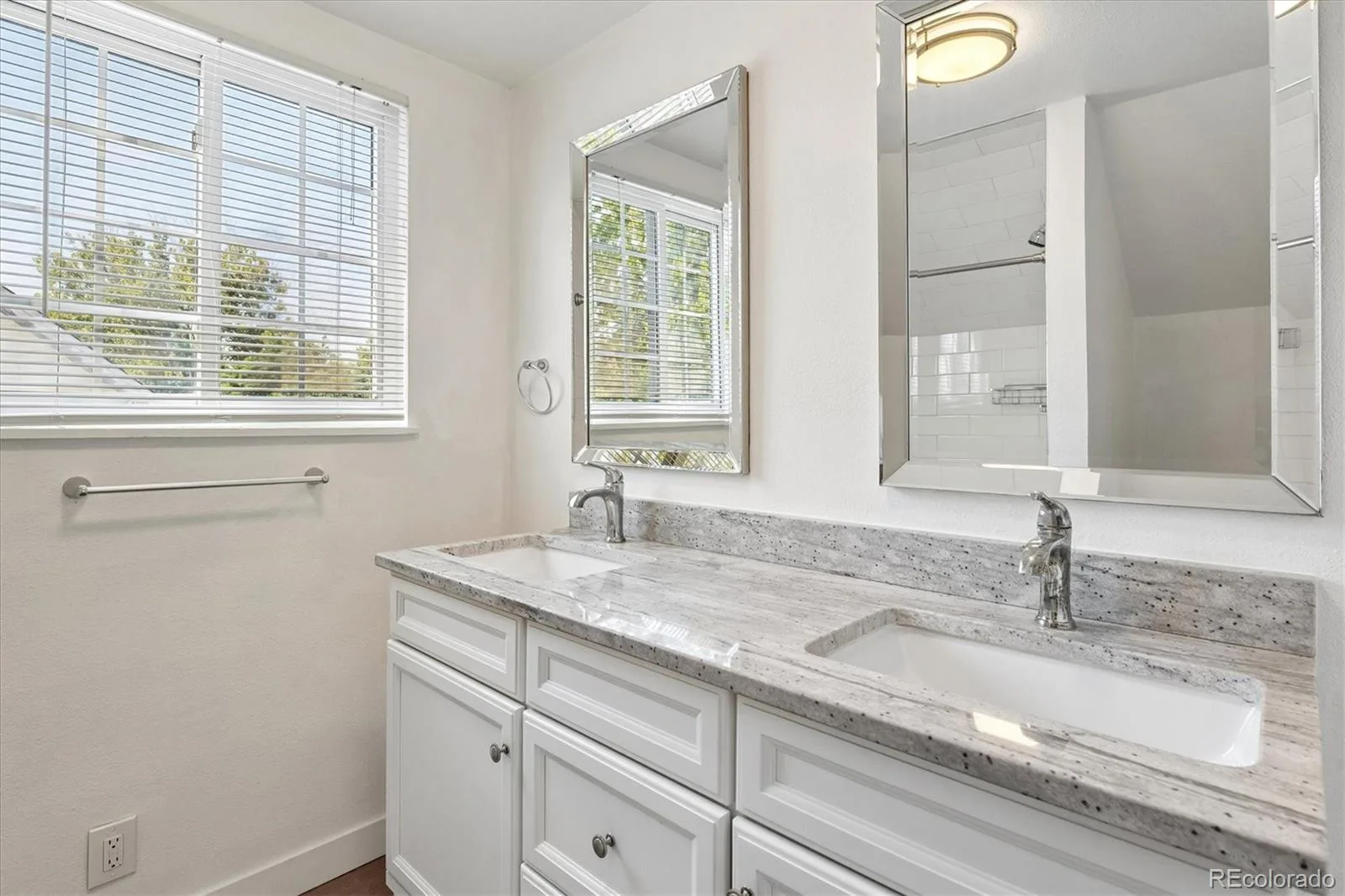 1186 Rosemary Street Denver CO 80220 | MLS #REC6322895 08042026200926 1600 15