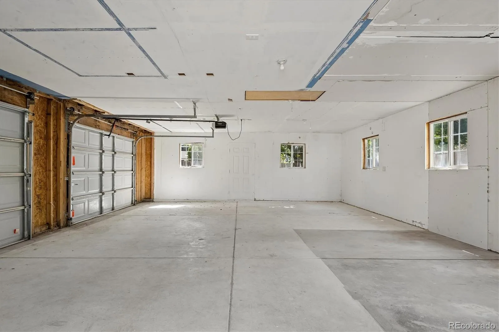 1186 Rosemary Street Denver CO 80220 | MLS #REC6322895 08042026200926 1600 22