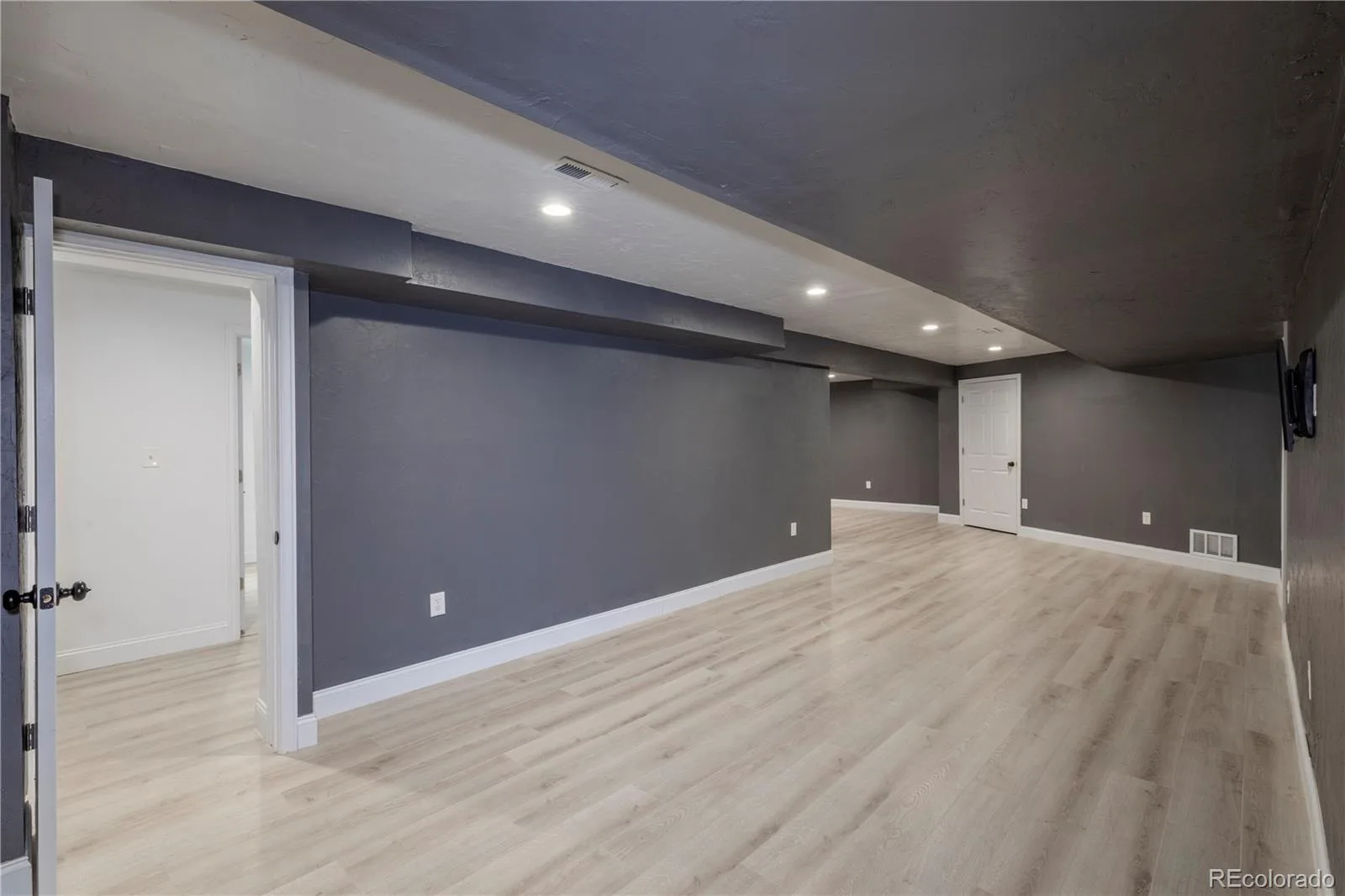 2099 Shadow Rider Circle Castle Rock CO 80104 | MLS #REC6324180 07162026205432 1600 20