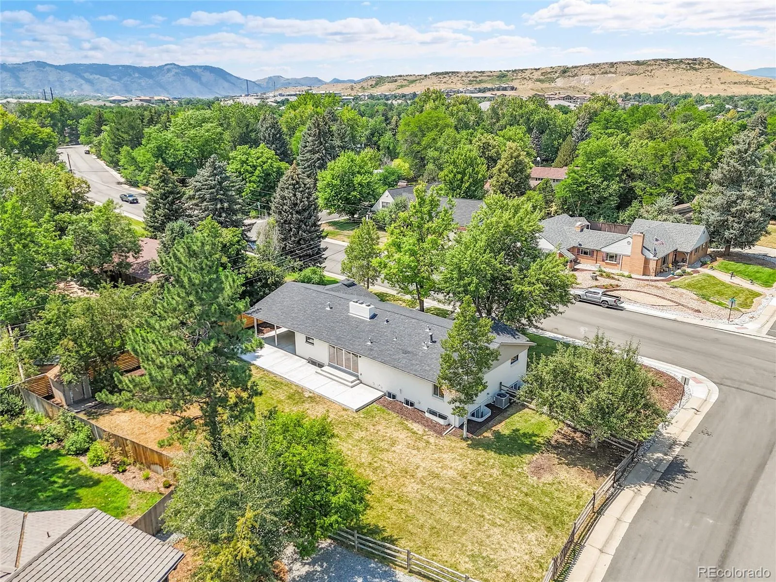 13050 Willow Lane Golden CO 80401 MLS #REC6326432 04232026213557 1600 38