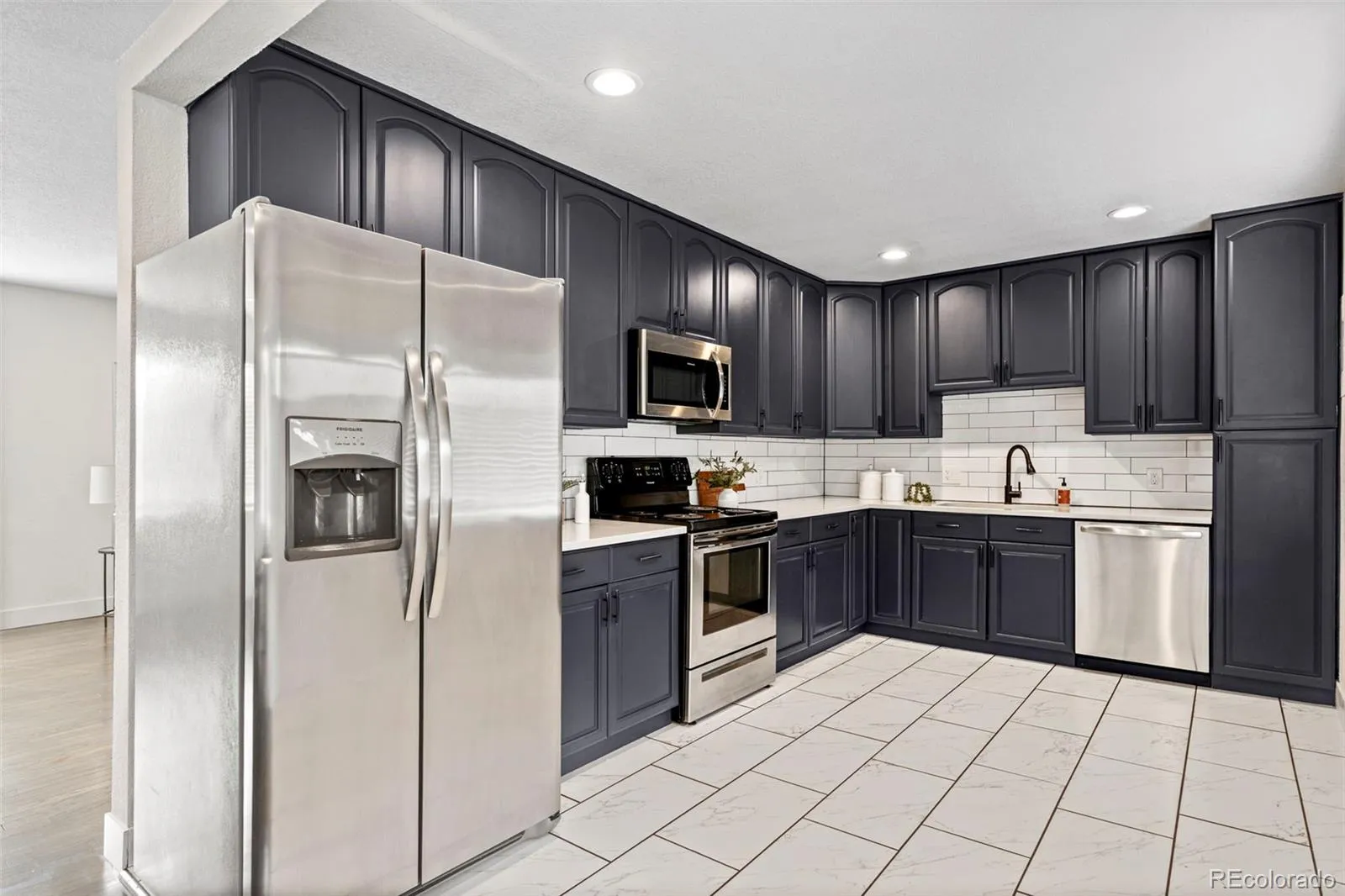 04152026165324 1600 16