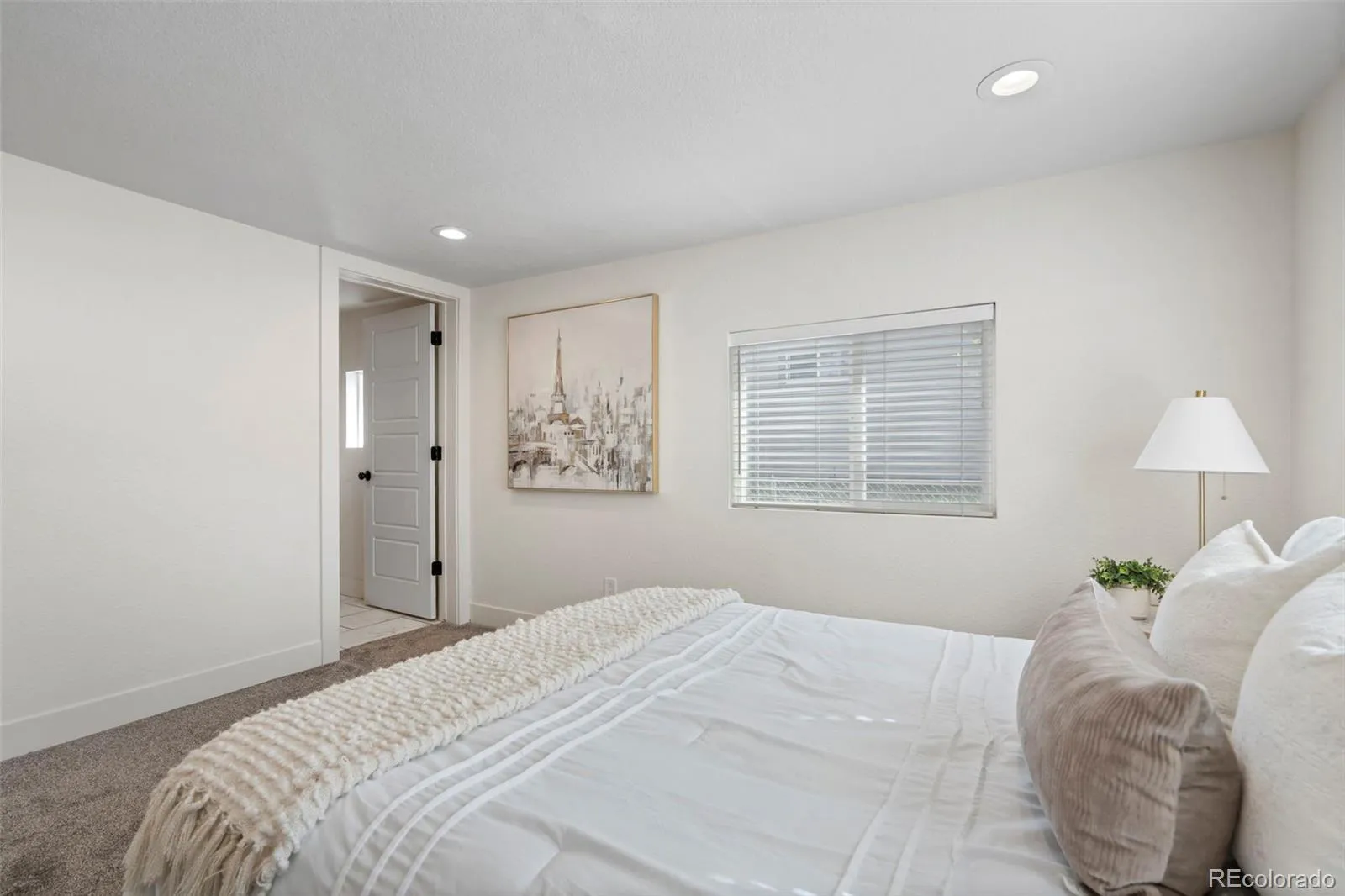 04152026165324 1600 22