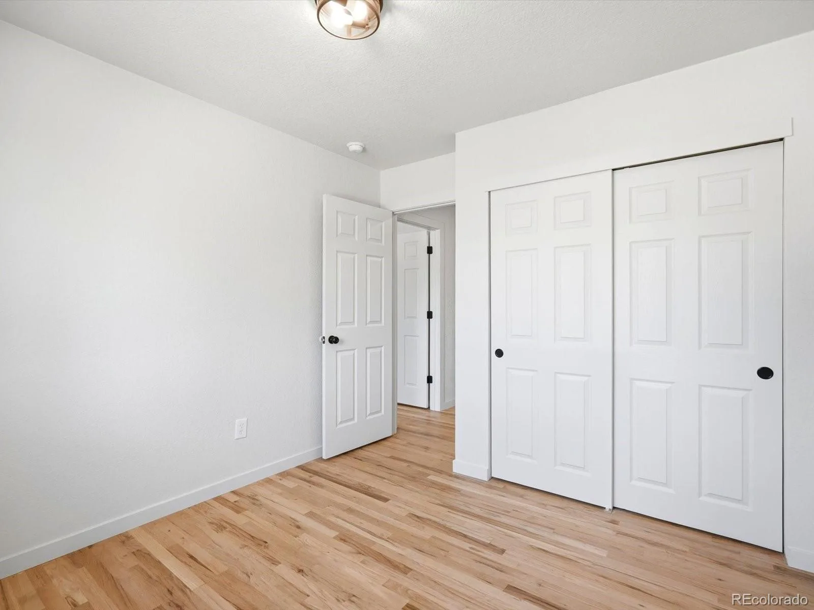 47 N Zenobia Street Denver CO 80219 MLS #REC6329341 07092026134627 1600 19