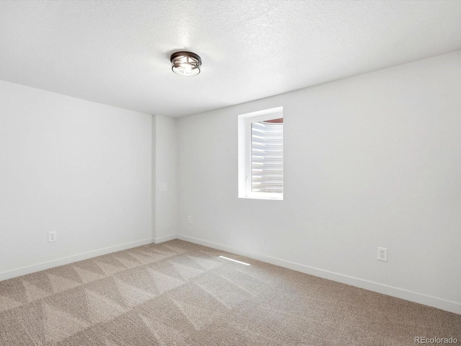 47 N Zenobia Street Denver CO 80219 MLS #REC6329341 07092026134627 1600 25