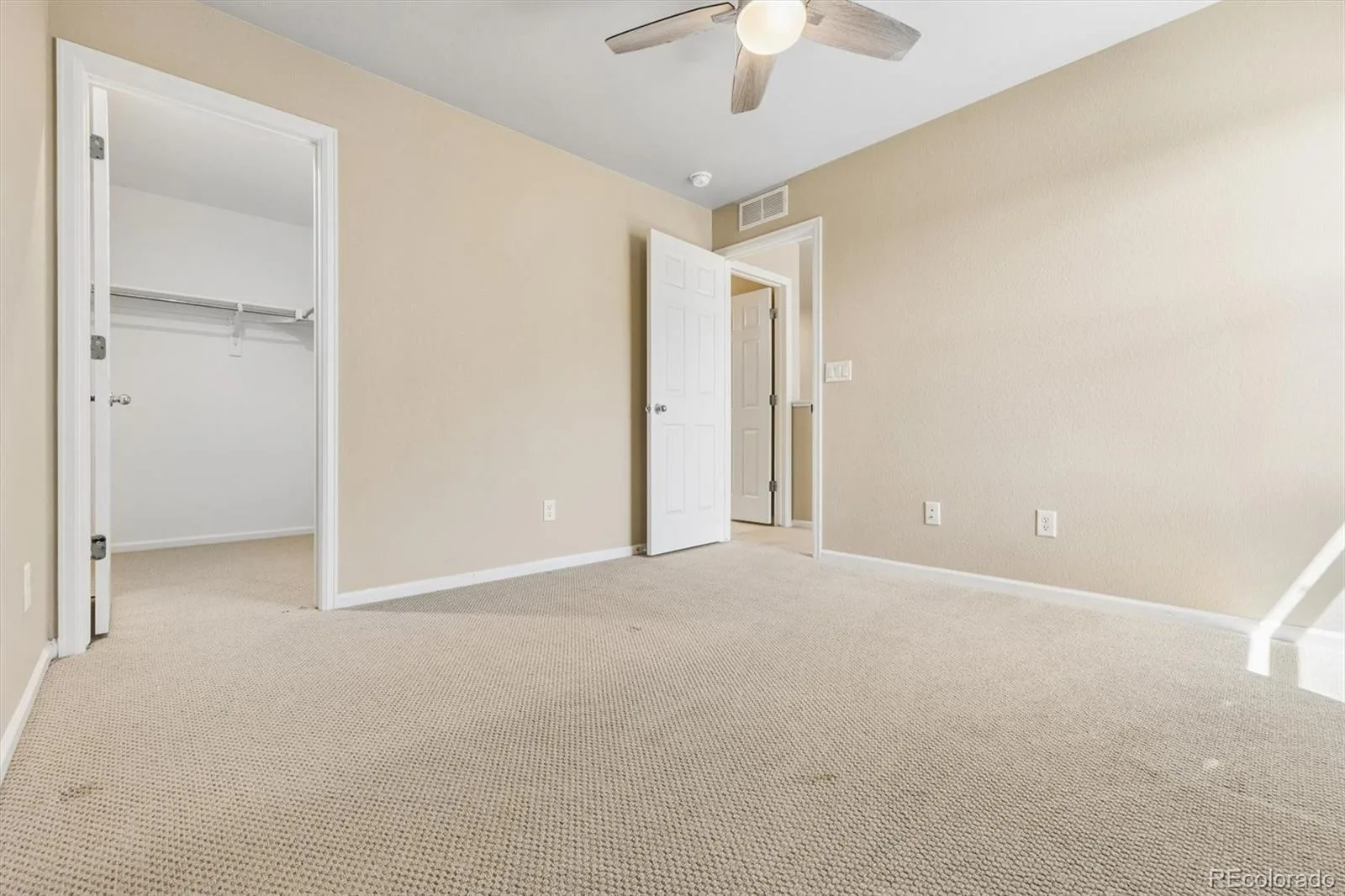 399 Courtfield Way Castle Rock CO 80108 | MLS #REC6331051 07242026174449 1600 25