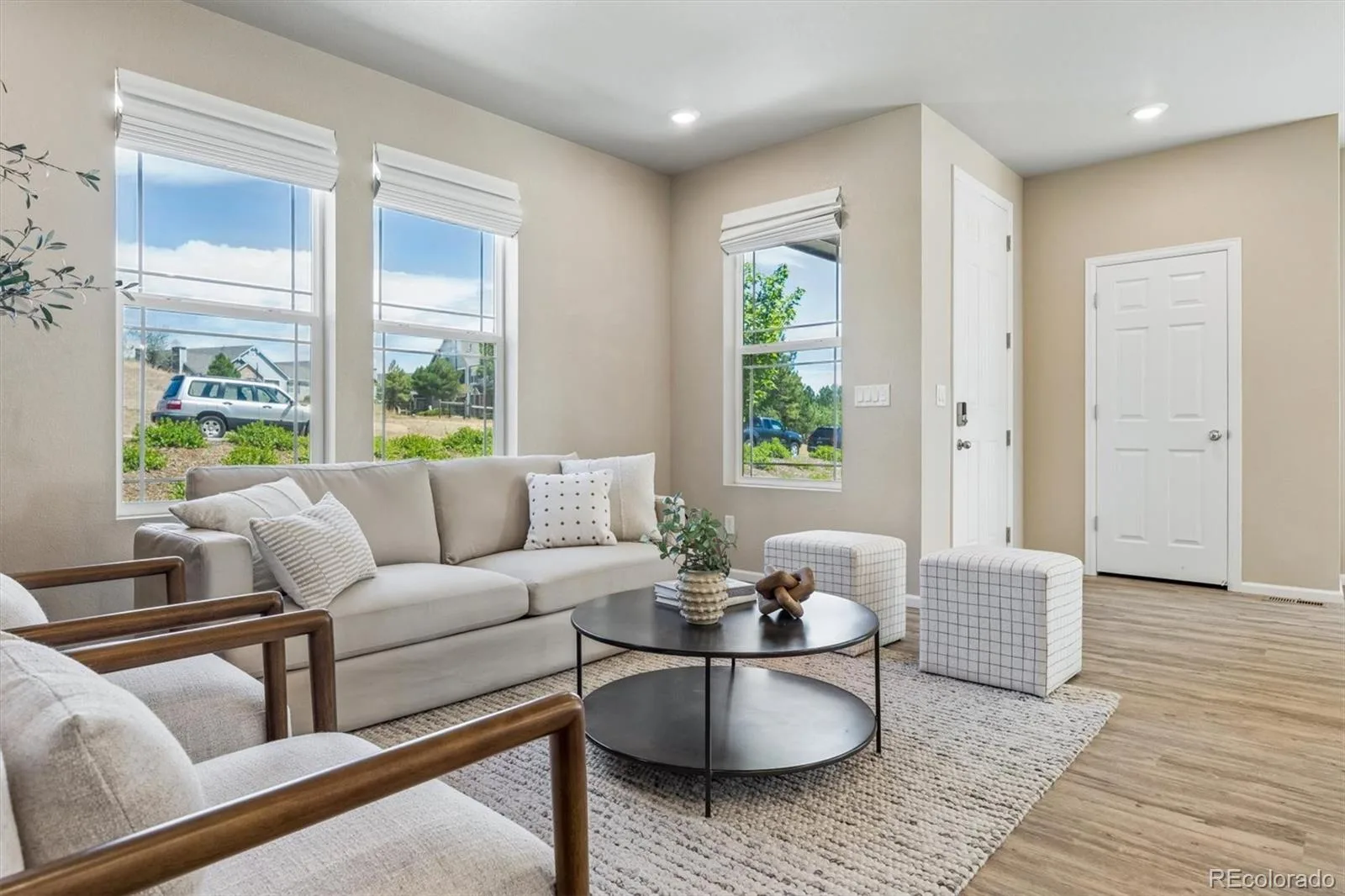 399 Courtfield Way Castle Rock CO 80108 | MLS #REC6331051 07242026174449 1600 3